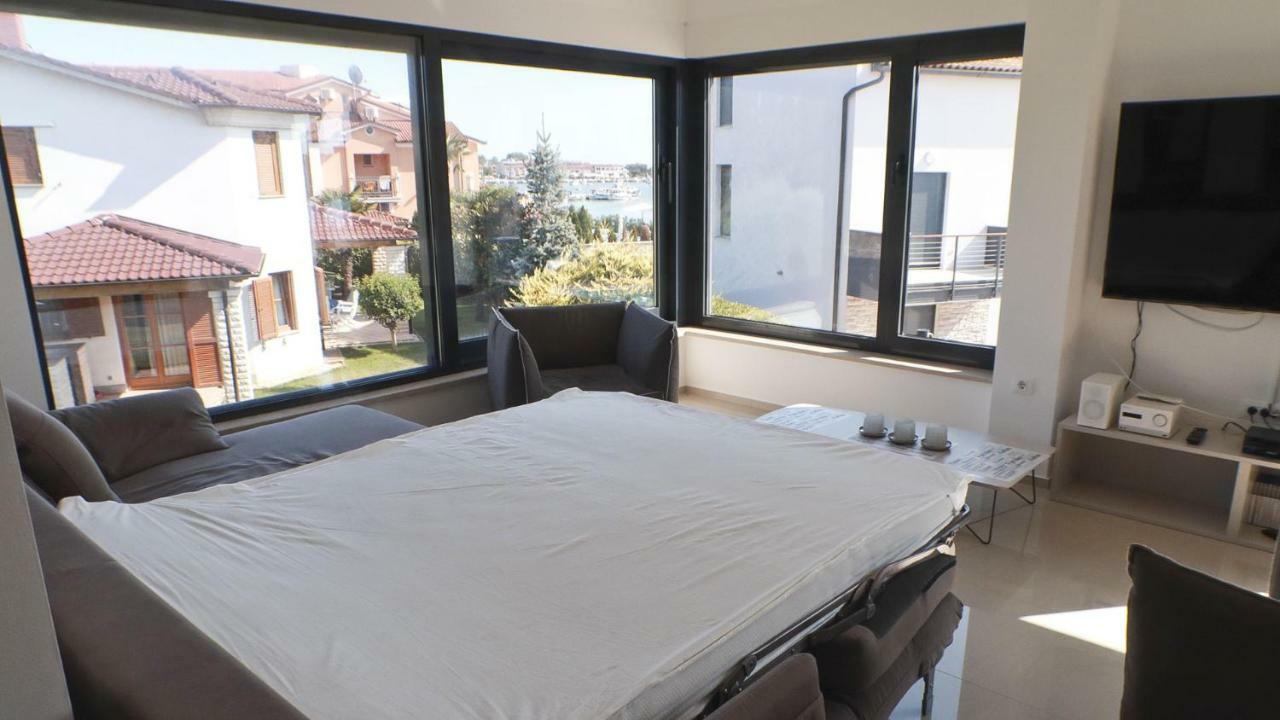 메덜린 Penthouse No6 아파트 외부 사진