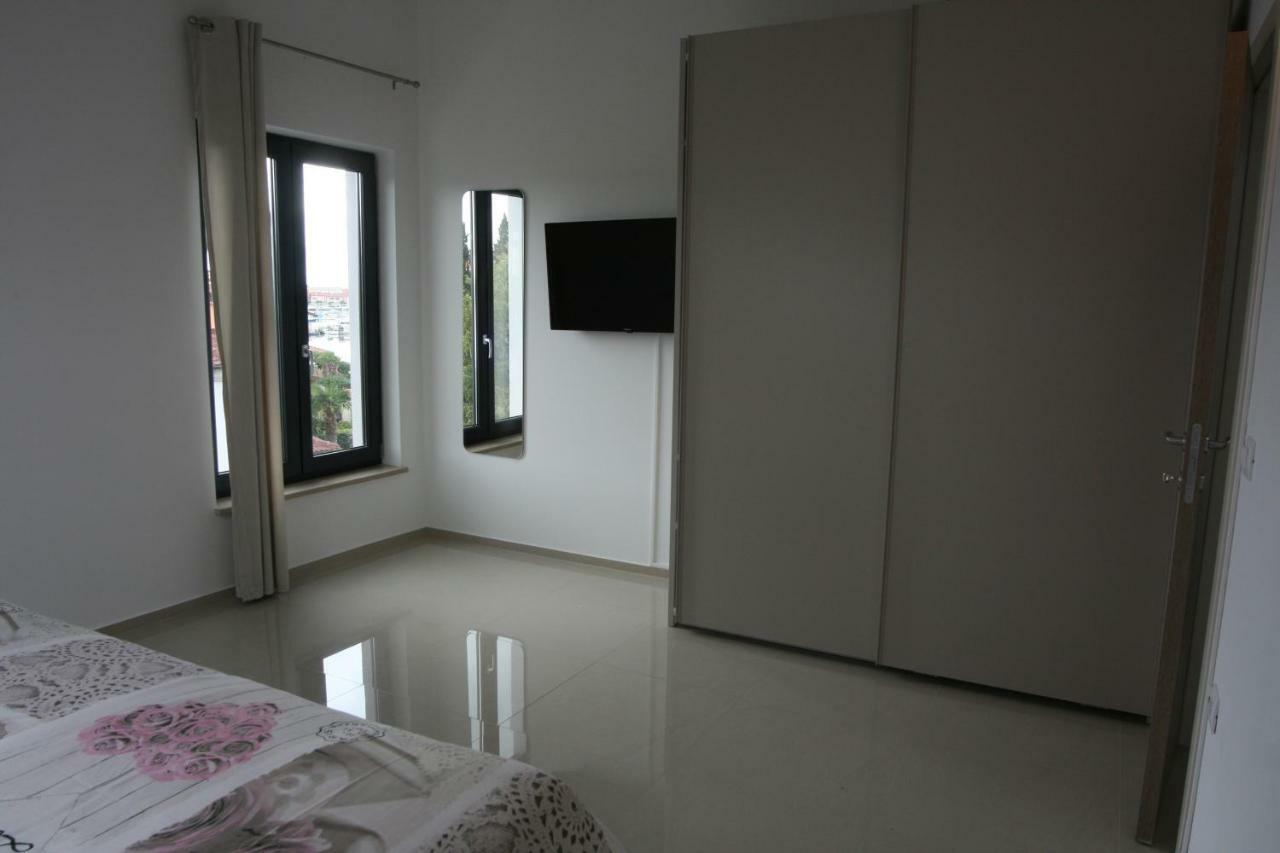 메덜린 Penthouse No6 아파트 외부 사진