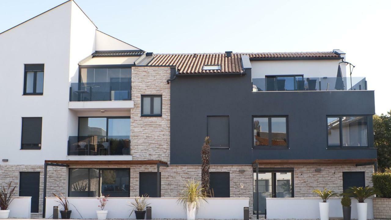 메덜린 Penthouse No6 아파트 외부 사진